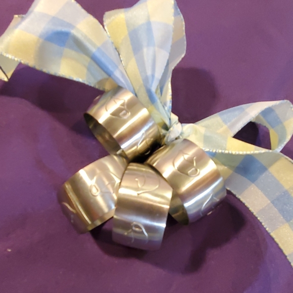 Set of 4 TEAPOT Napkin Rings VINTAGE metal - Picture 3 of 3